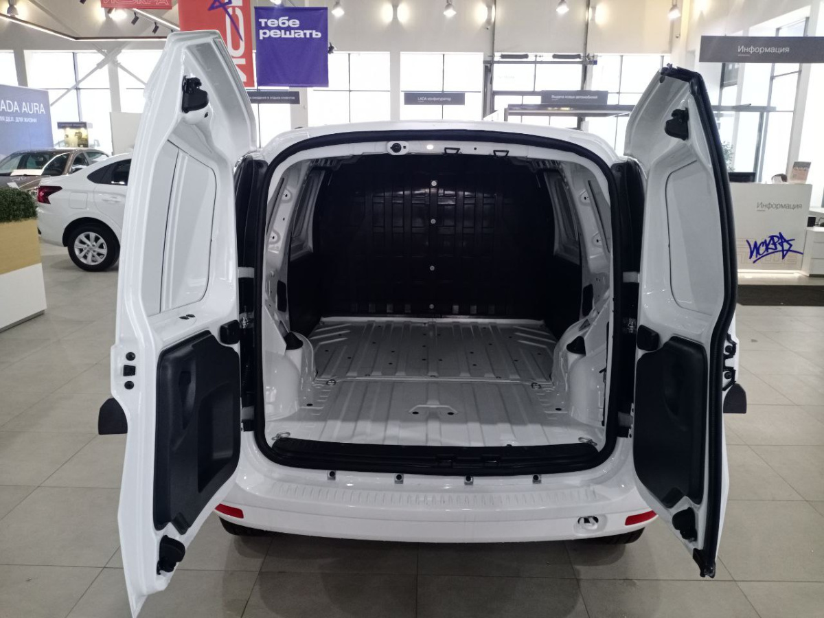 LADA LARGUS 1.6 MT (90 л.с.)