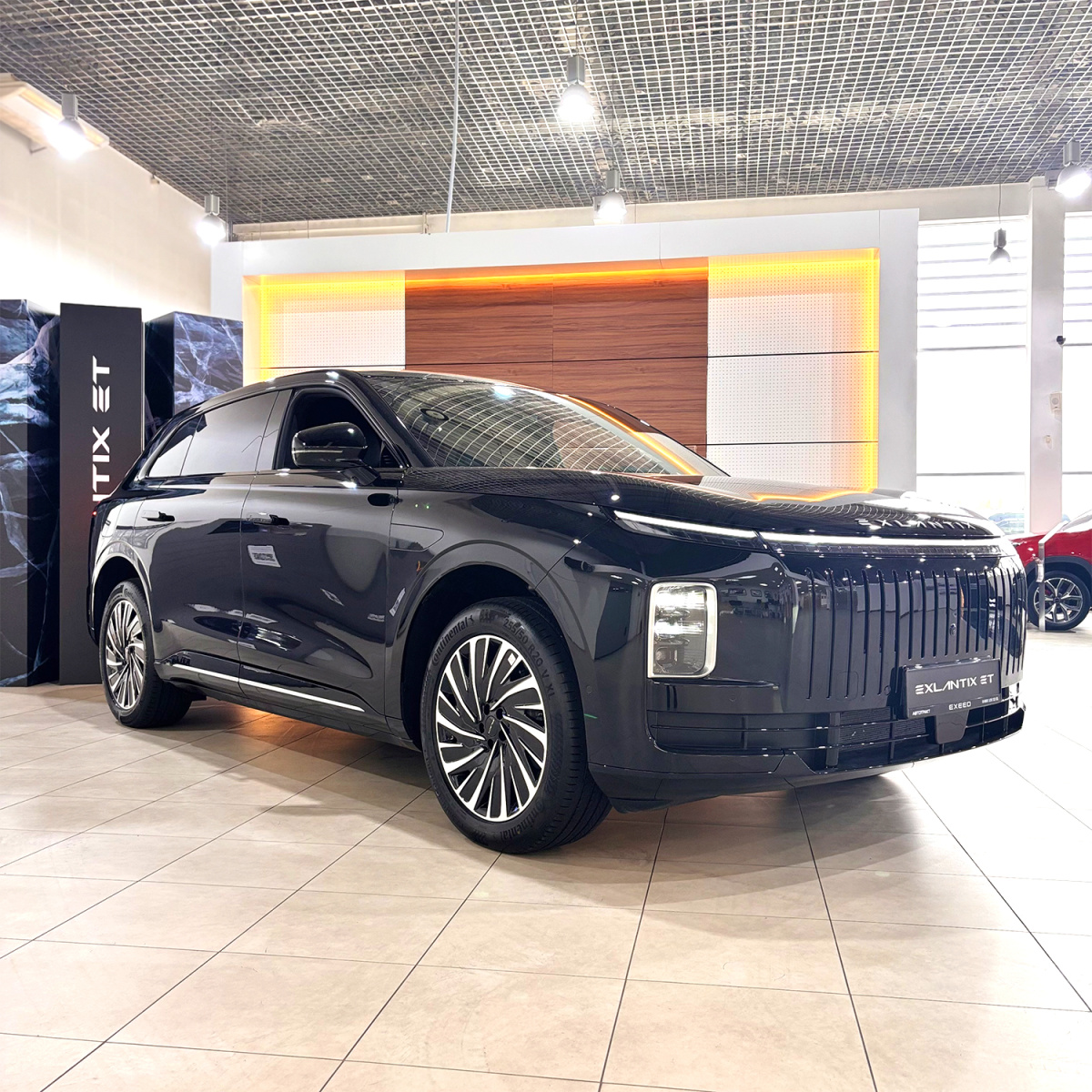 EXEED EXLANTIX ET 1.5hyb AT (469 л.с.) 4WD