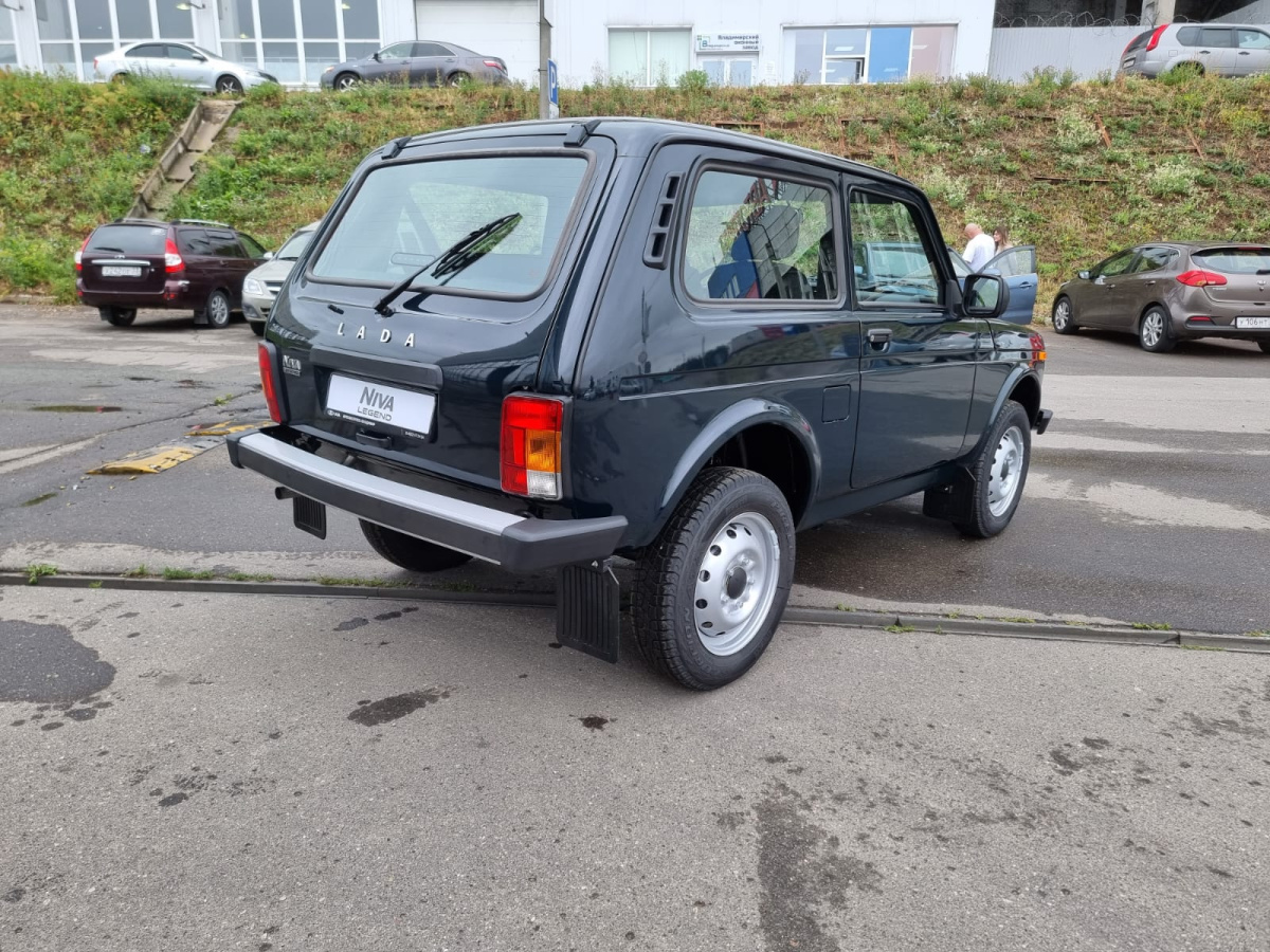 LADA NIVA LEGEND 1.7 MT (83 л.с.) 4WD