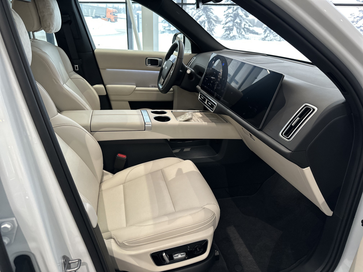 LIXIANG L7 52.3 kWh 1.5hyb AT (449 л.с.) 4WD