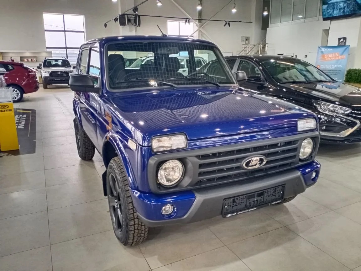 LADA NIVA LEGEND 1.7 MT (83 л.с.) 4WD