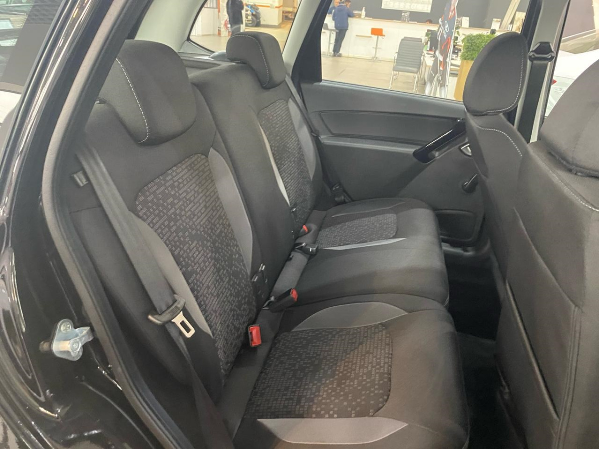 LADA GRANTA Cross 1.6 MT (90 л.с.)