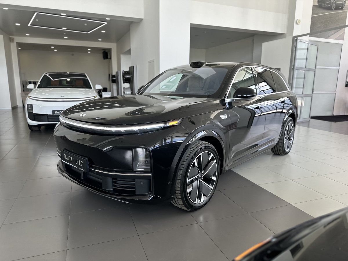 LIXIANG L7 52.3 kWh 1.5hyb AT (449 л.с.) 4WD