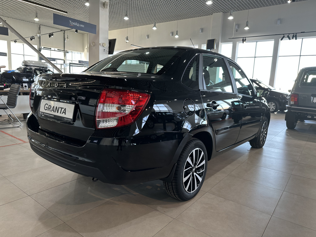 LADA GRANTA 1.6 MT (106 л.с.)