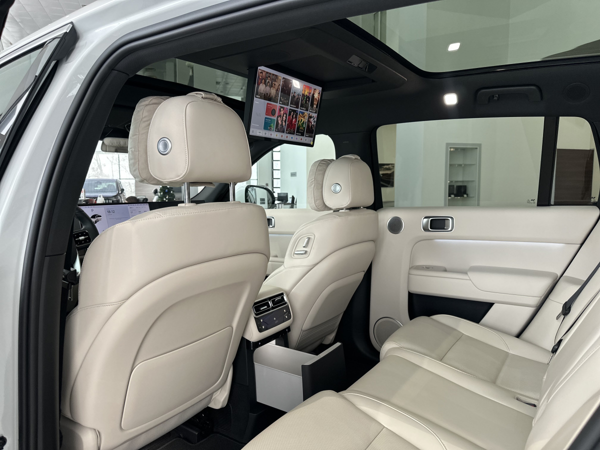 LIXIANG L7 52.3 kWh 1.5hyb AT (449 л.с.) 4WD