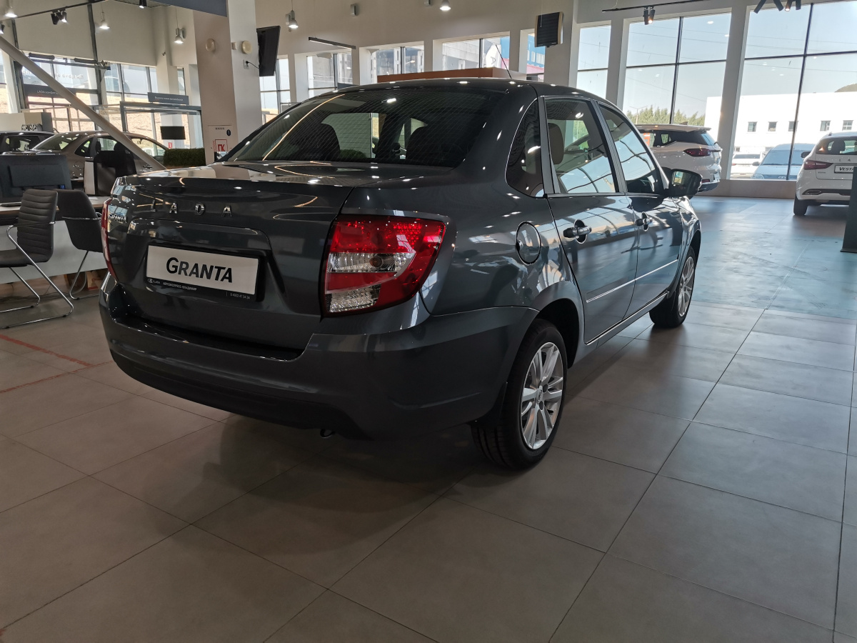 LADA GRANTA 1.6 MT (90 л.с.)