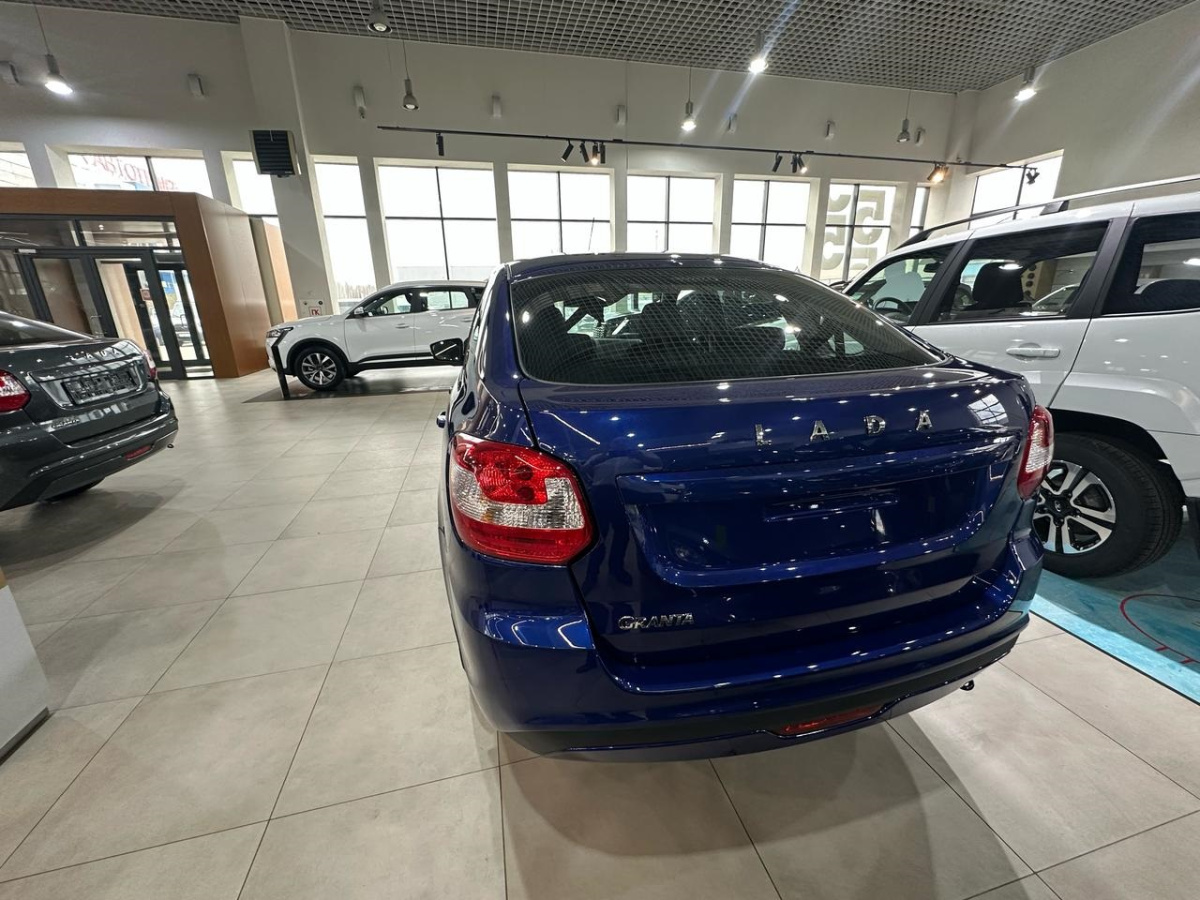 LADA GRANTA 1.6 MT (90 л.с.)