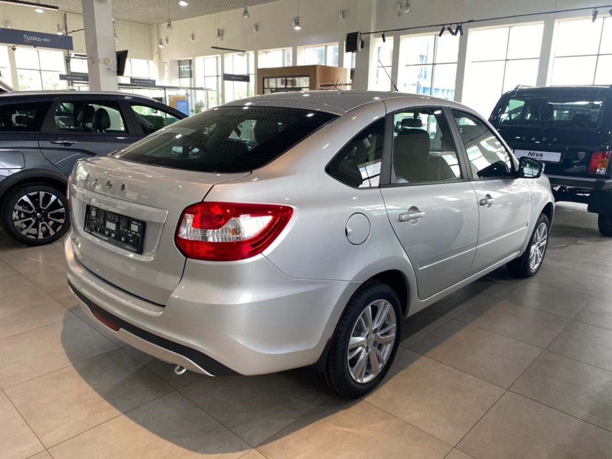 LADA GRANTA 1.6 MT (90 л.с.)