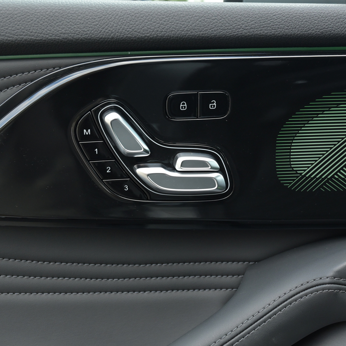 EXEED RX 2.0 AMT (197 л.с.) 4WD