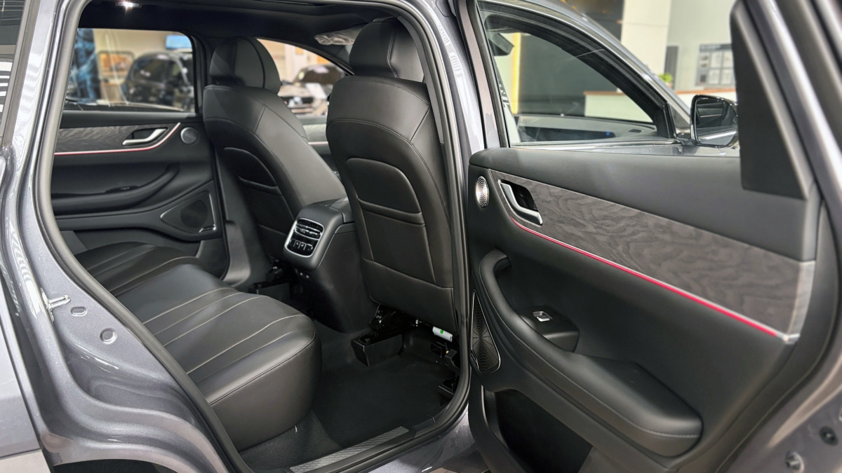 EXEED ESTEO MX 2.0 AT (197 л.с.) 4WD