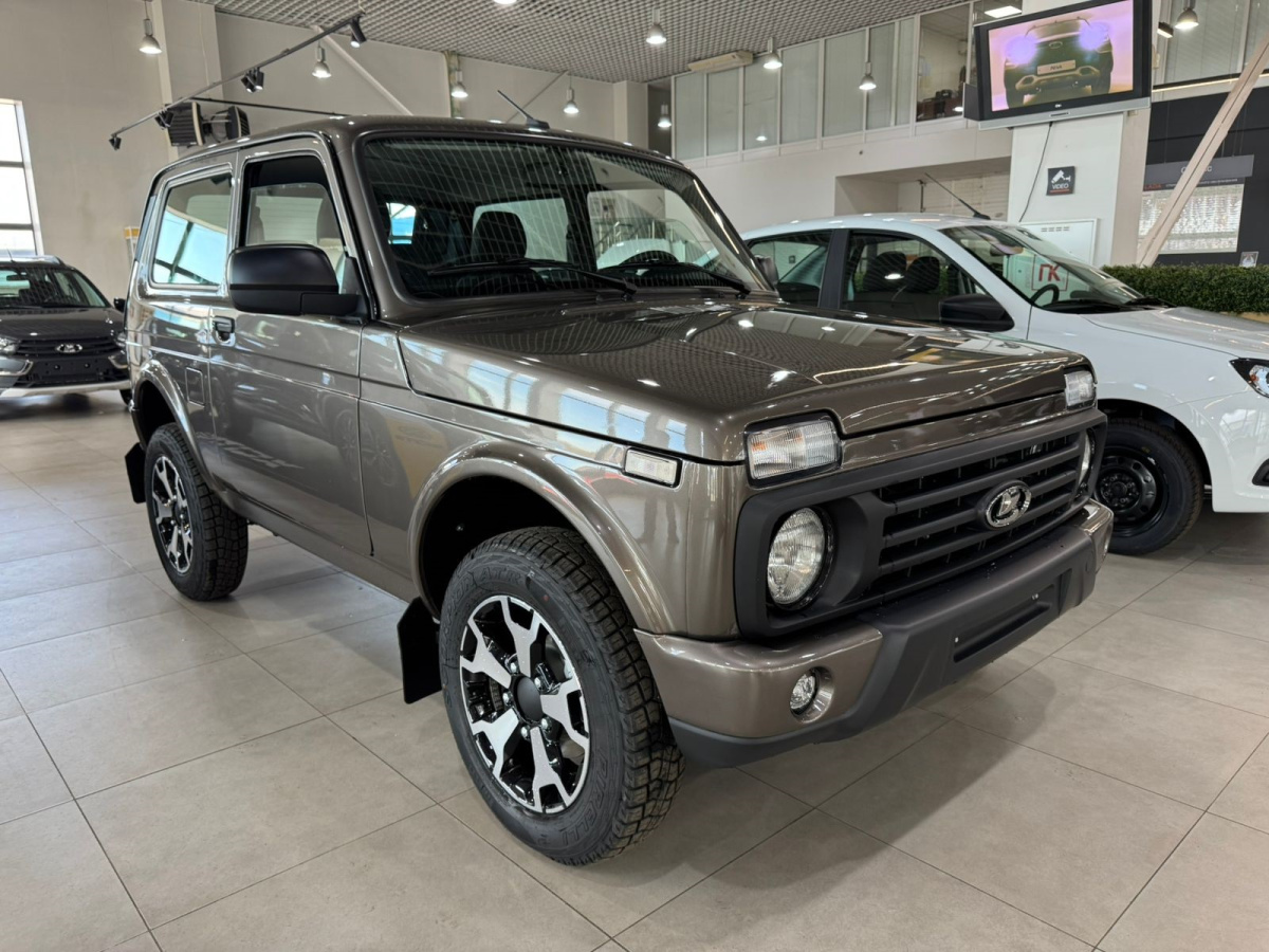 LADA NIVA LEGEND 1.7 MT (83 л.с.) 4WD