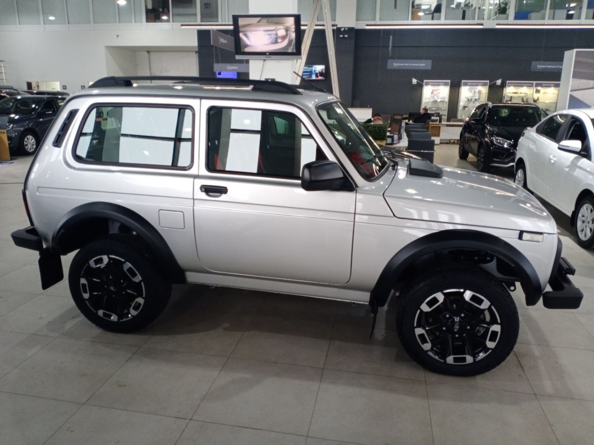 LADA NIVA LEGEND Sport 1.6 MT (122 л.с.) 4WD
