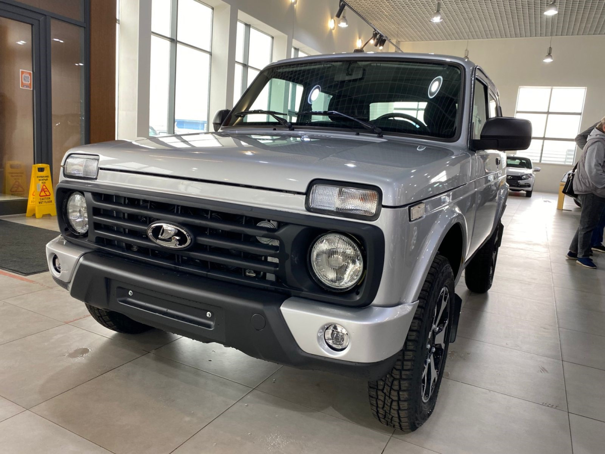 LADA NIVA LEGEND 1.7 MT (83 л.с.) 4WD