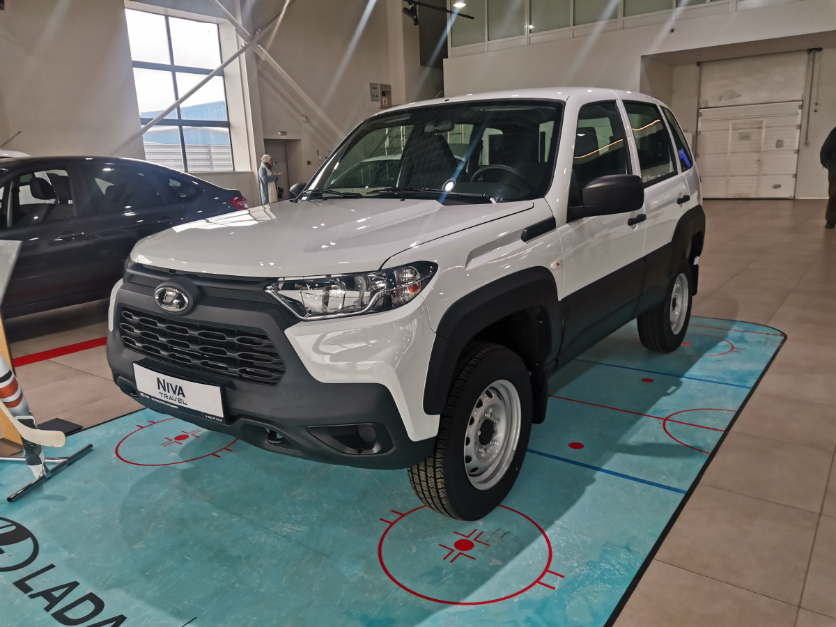 LADA NIVA TRAVEL 1.7 MT (83 л.с.) 4WD