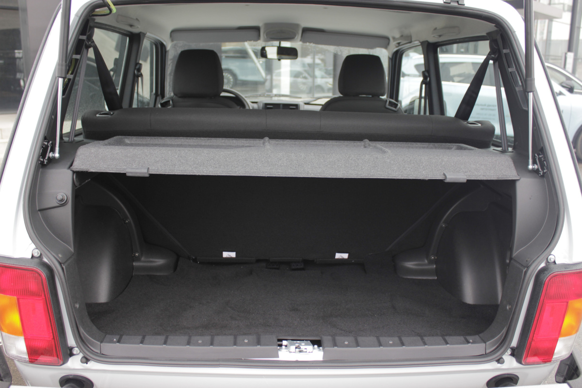 LADA NIVA LEGEND 1.7 MT (83 л.с.) 4WD