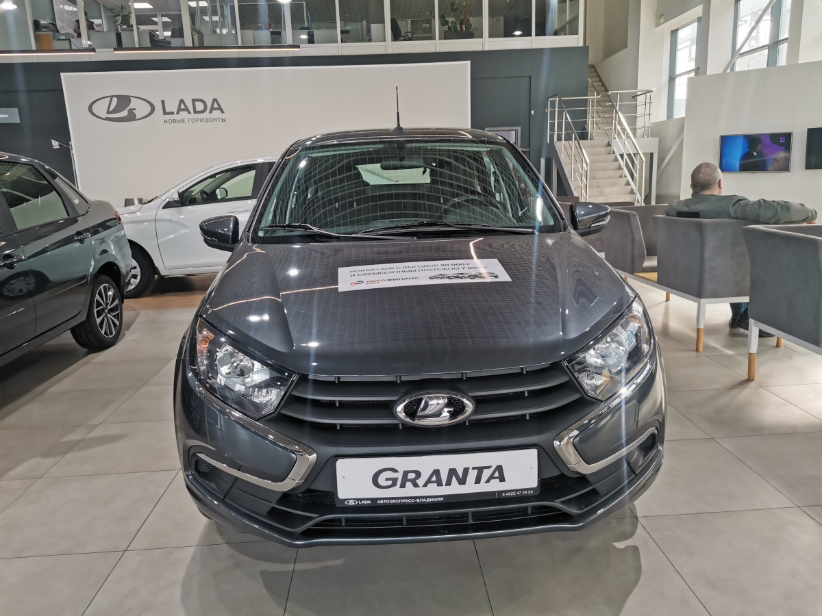 LADA GRANTA 1.6 MT (90 л.с.)