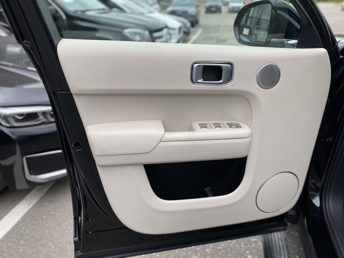 LIXIANG L9 52.3 kWh 1.5hyb AT (449 л.с.) 4WD