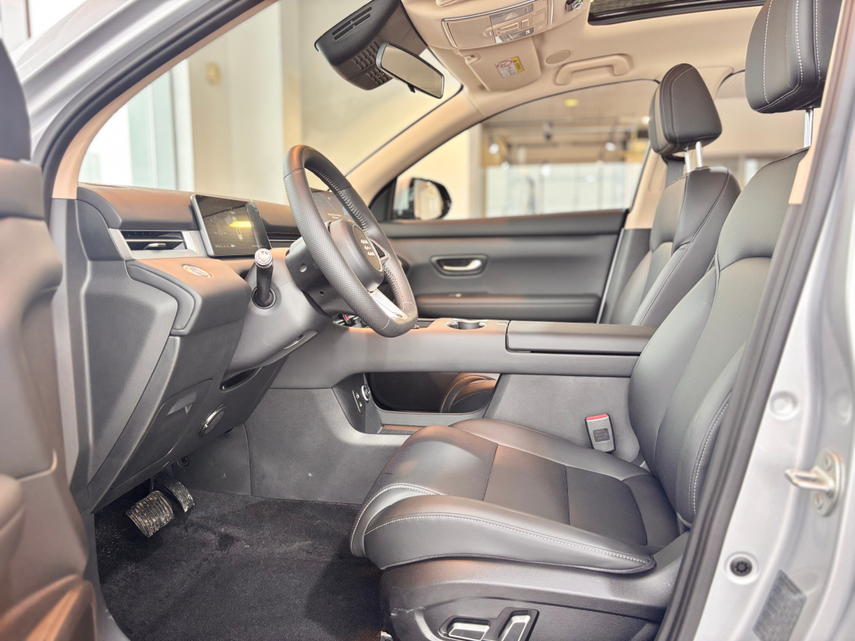 EVOLUTE I-SPACE 1.5hyb CVT (367 л.с.) 4WD