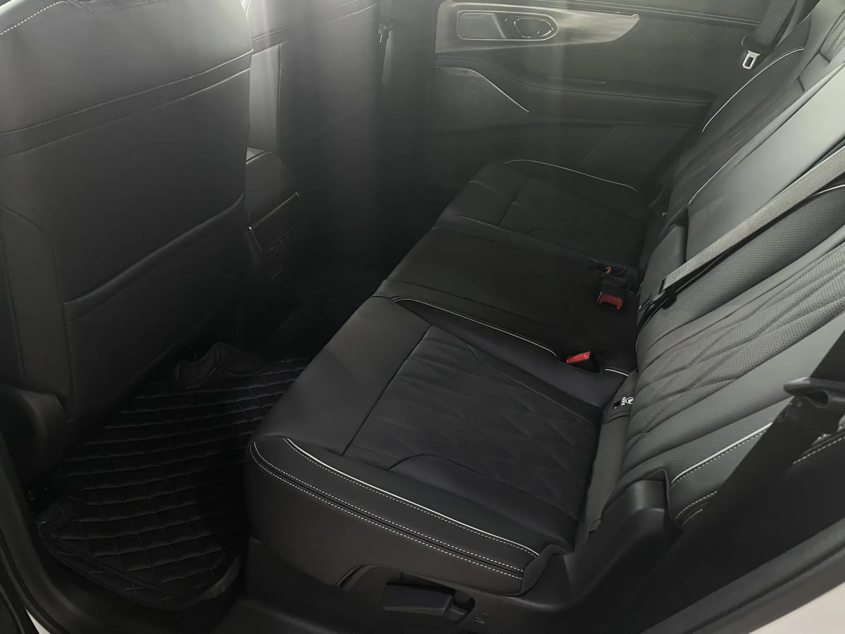 GAC GS8 II FL 2.0 AT (231 л.с.) 4WD