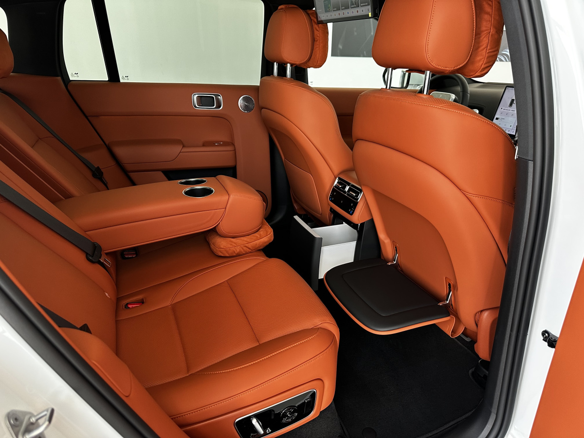 LIXIANG L7 52.3 kWh 1.5hyb AT (449 л.с.) 4WD