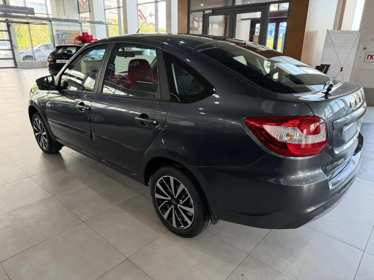 LADA GRANTA 1.6 MT (106 л.с.)