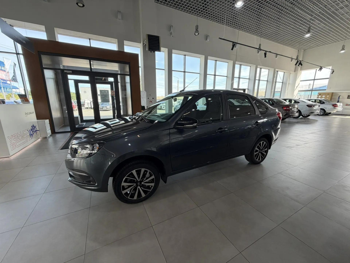 LADA GRANTA 1.6 MT (106 л.с.)