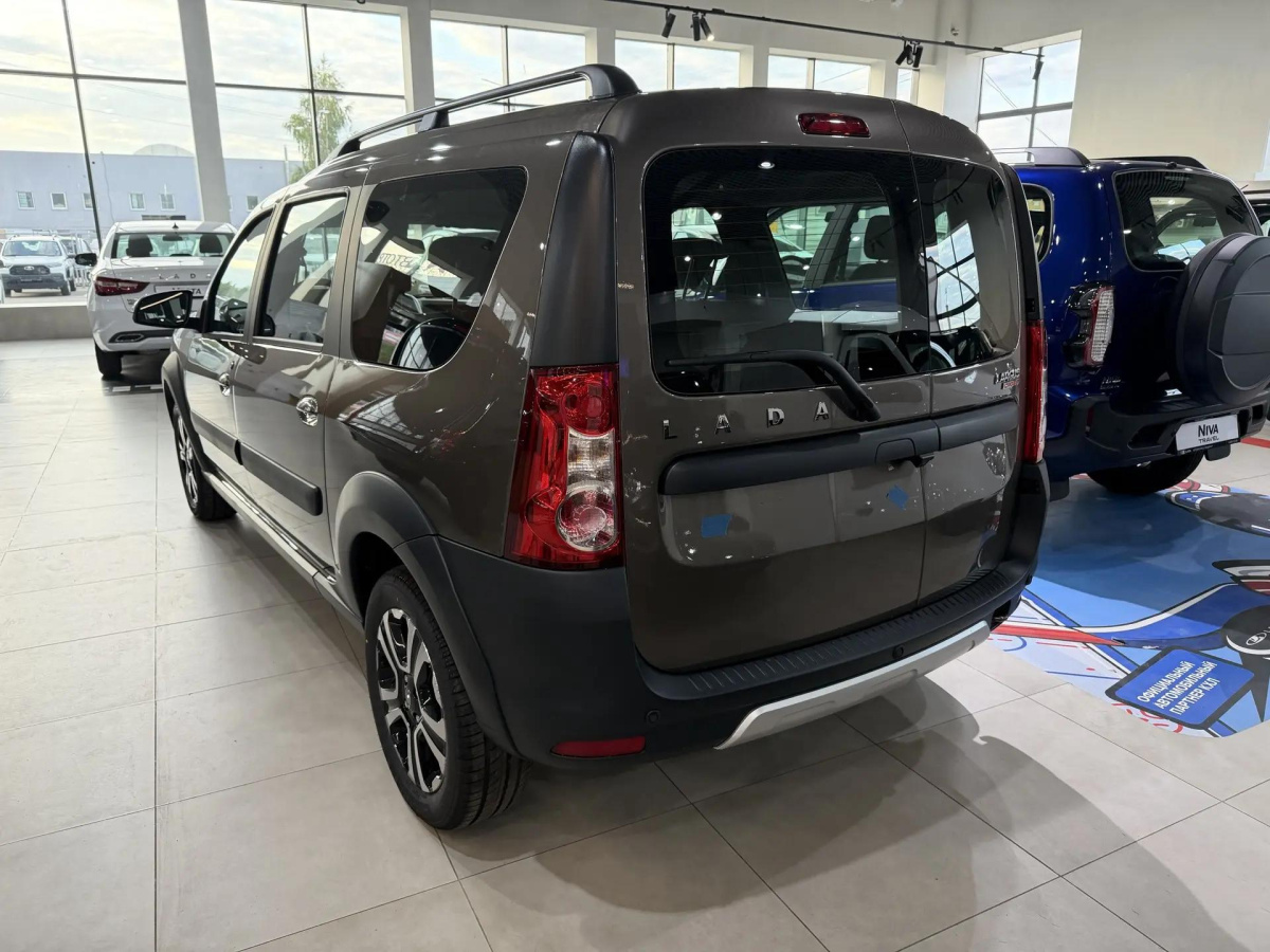 LADA LARGUS Cross 1.6 MT (106 л.с.)