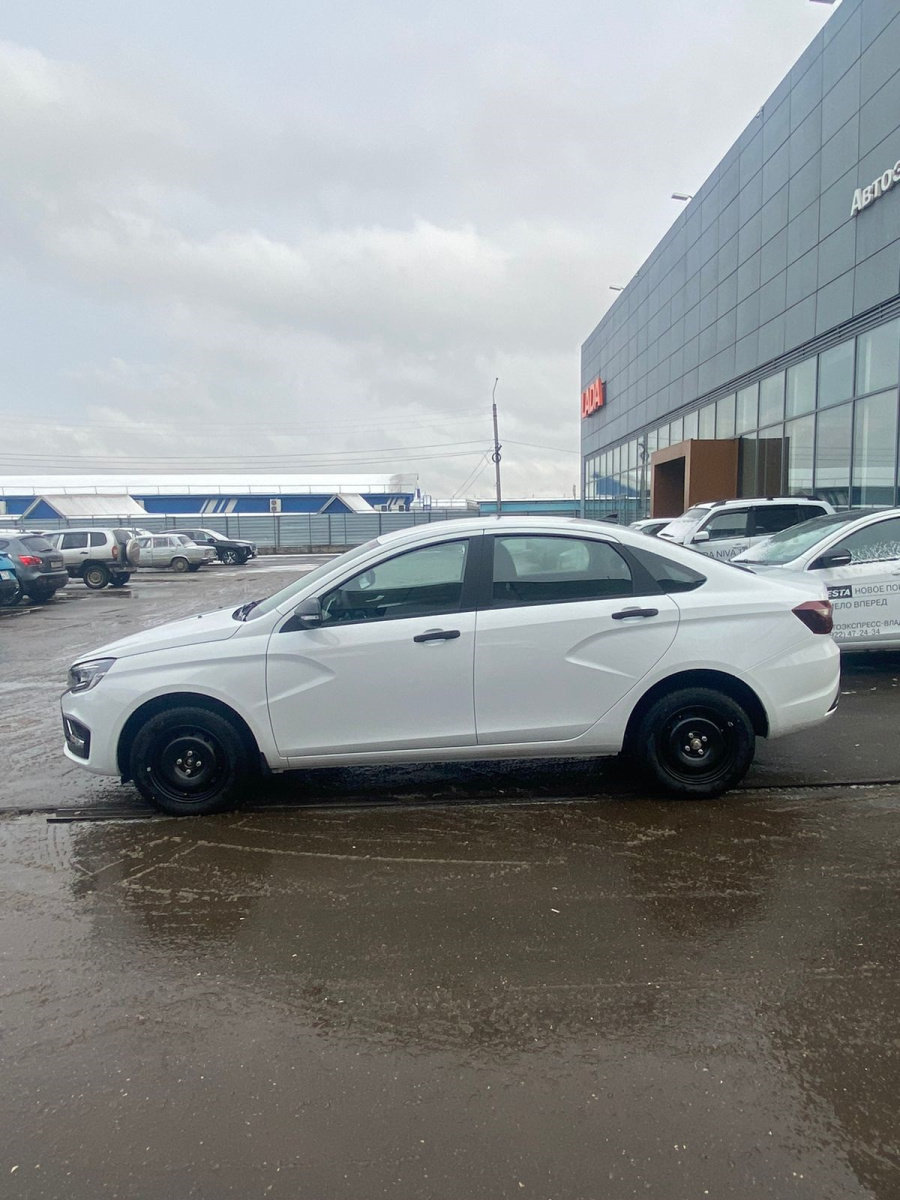 LADA VESTA 1.6 CVT (106 л.с.)