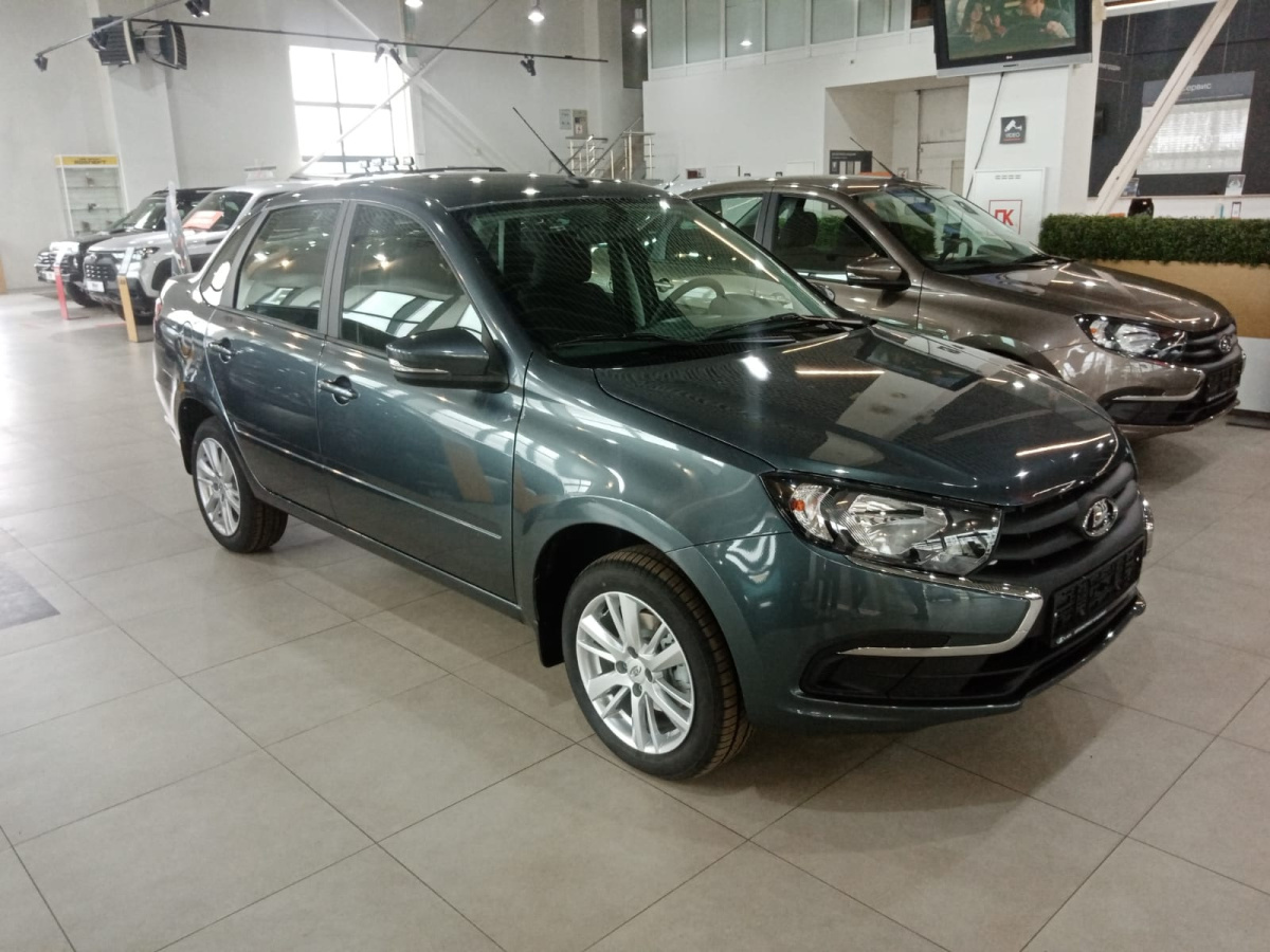 LADA GRANTA 1.6 MT (90 л.с.)