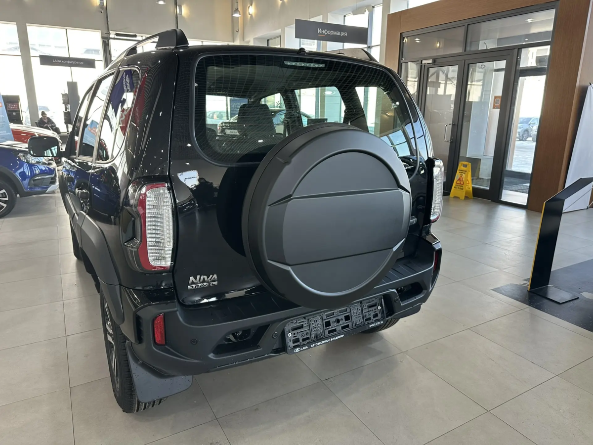 LADA NIVA TRAVEL 1.8 MT (90 л.с.) 4WD