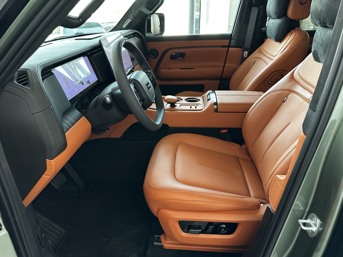 ROX ADAMAS 1.5hyb AT (476 л.с.) 4WD