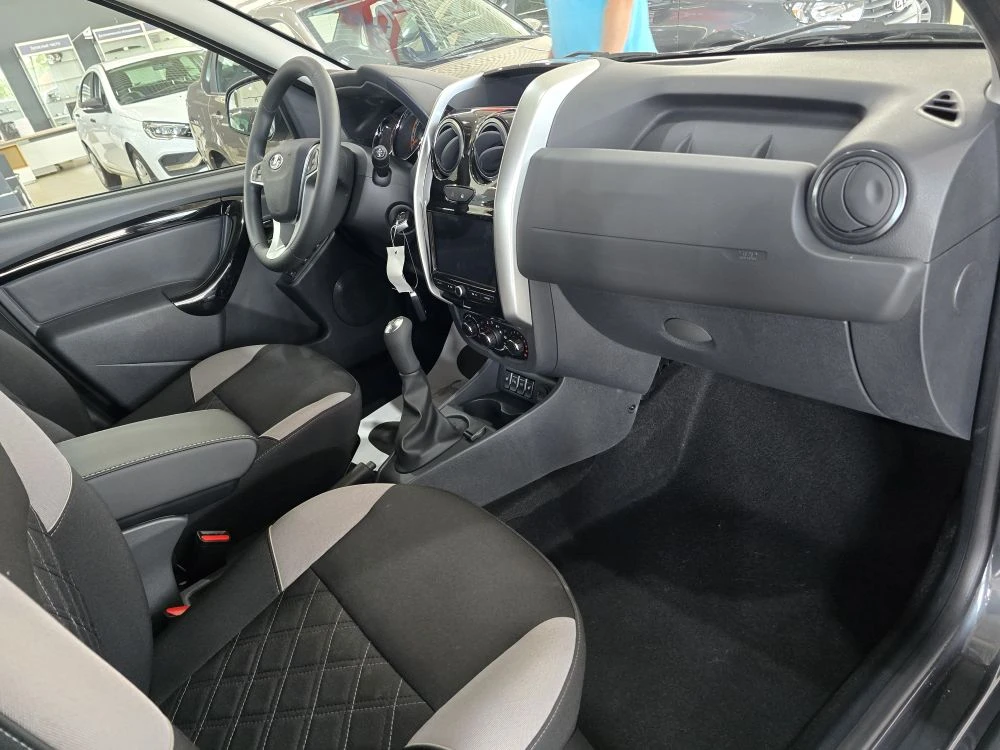LADA LARGUS Cross 1.6 MT (106 л.с.)