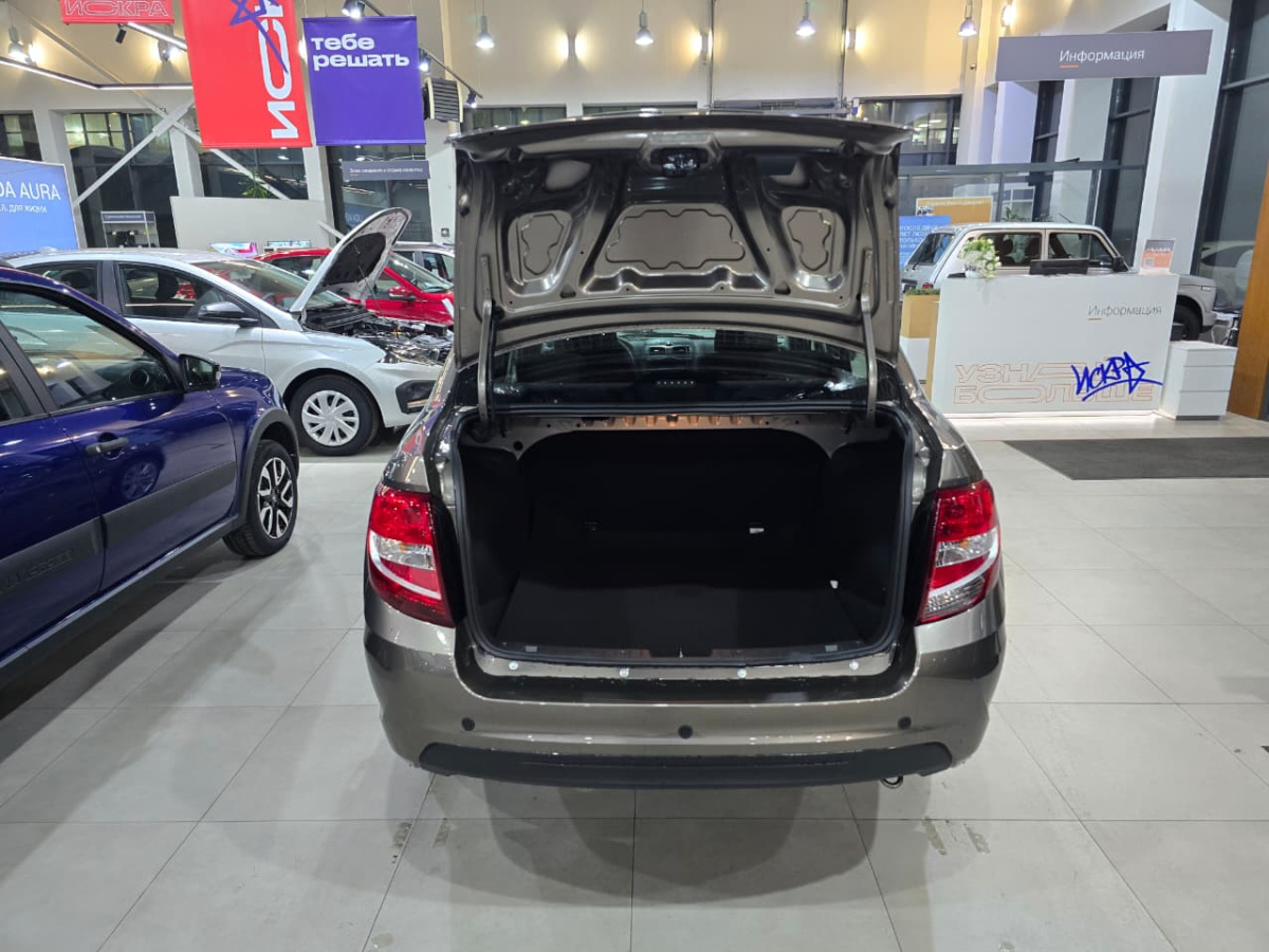 LADA GRANTA 1.6 MT (106 л.с.)