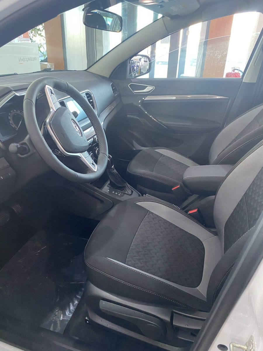 LADA VESTA 1.8 CVT (122 л.с.)