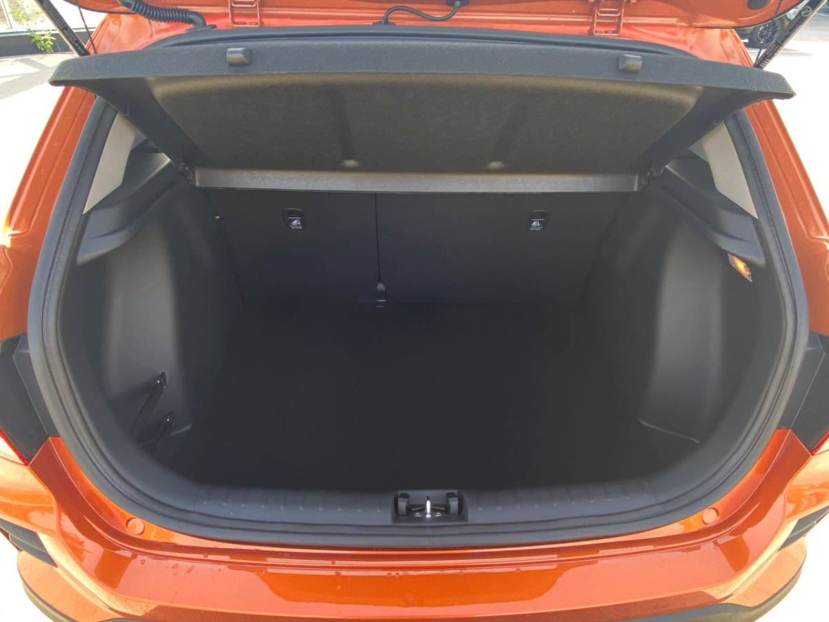 SOLARIS KRX 1.6 AT (123 л.с.)