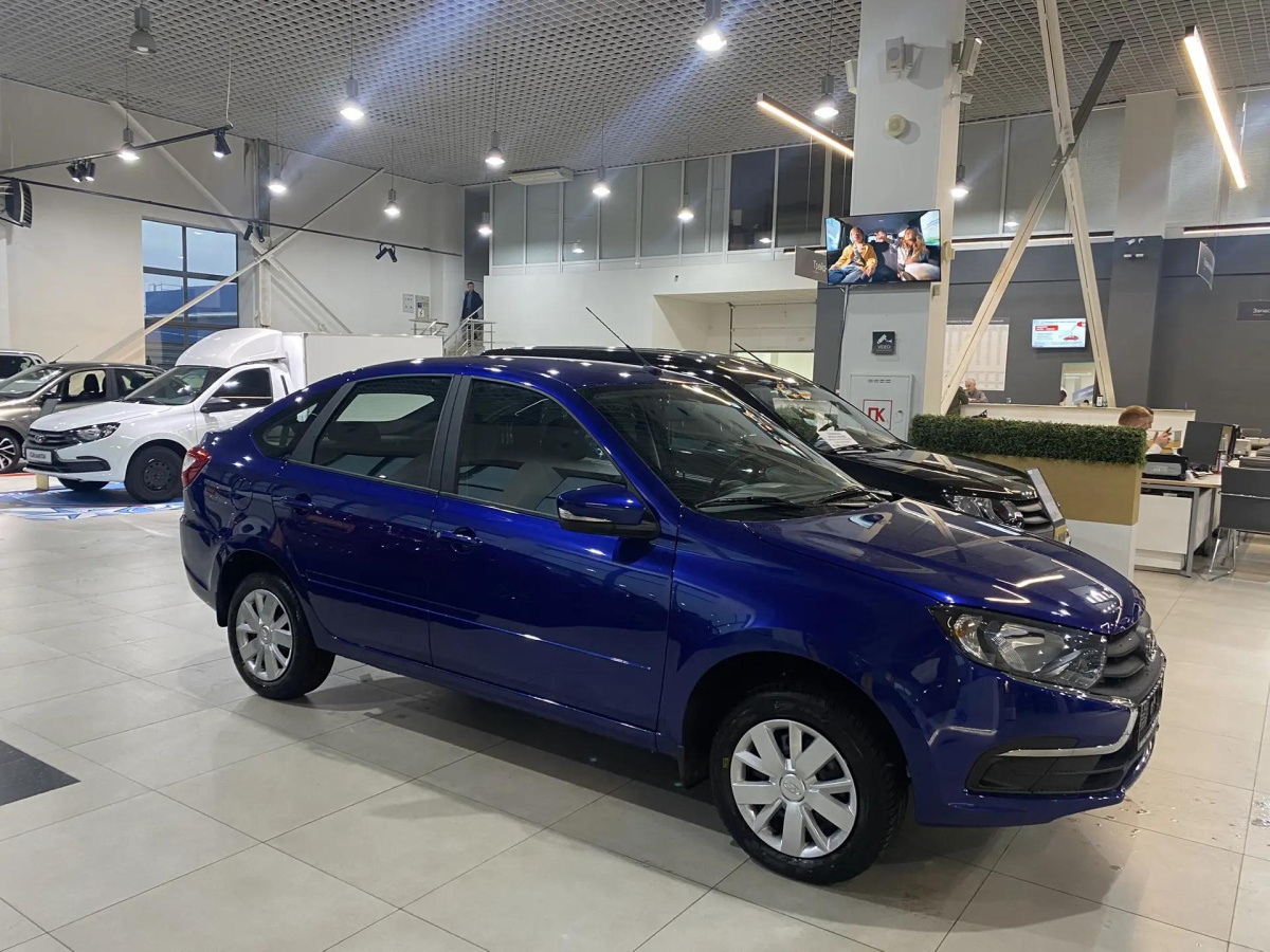 LADA GRANTA 1.6 MT (90 л.с.)