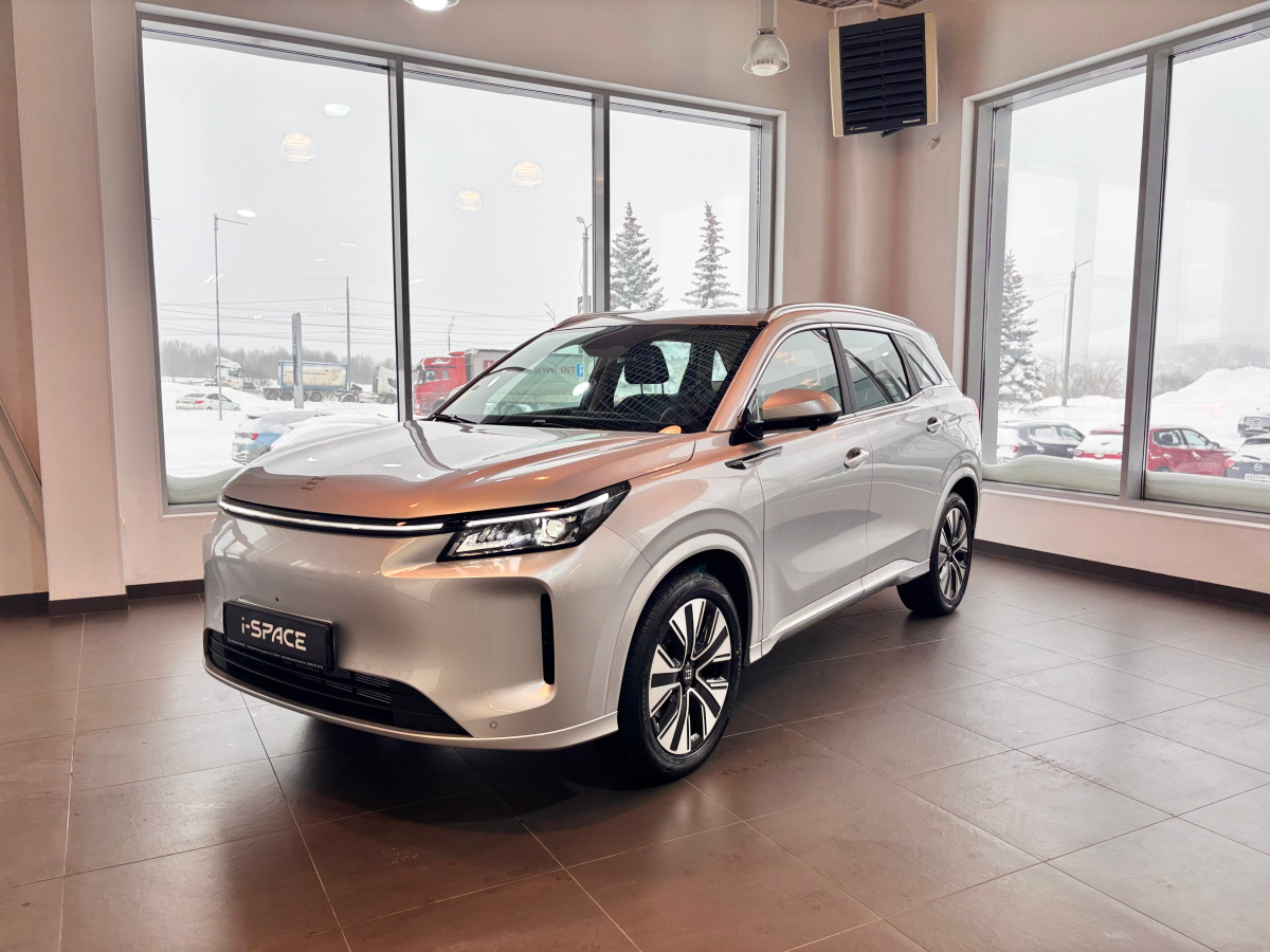 EVOLUTE I-SPACE 1.5hyb CVT (367 л.с.) 4WD
