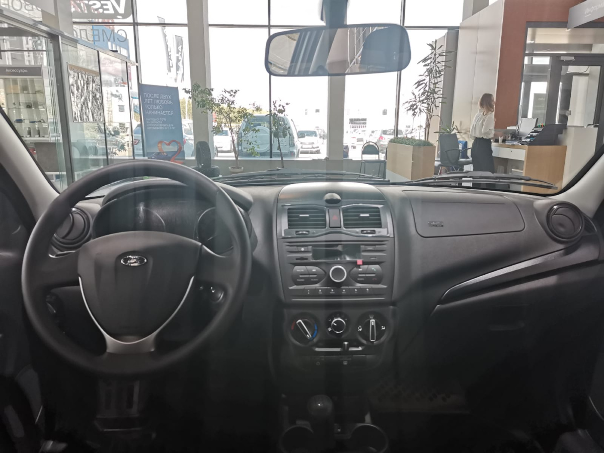 LADA GRANTA 1.6 MT (106 л.с.)