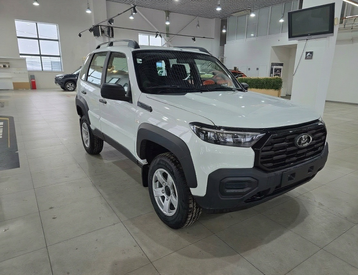 LADA NIVA TRAVEL 1.8 MT (90 л.с.) 4WD