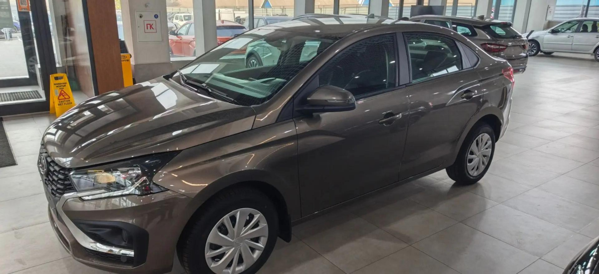LADA ISKRA 1.6 CVT (106 л.с.)