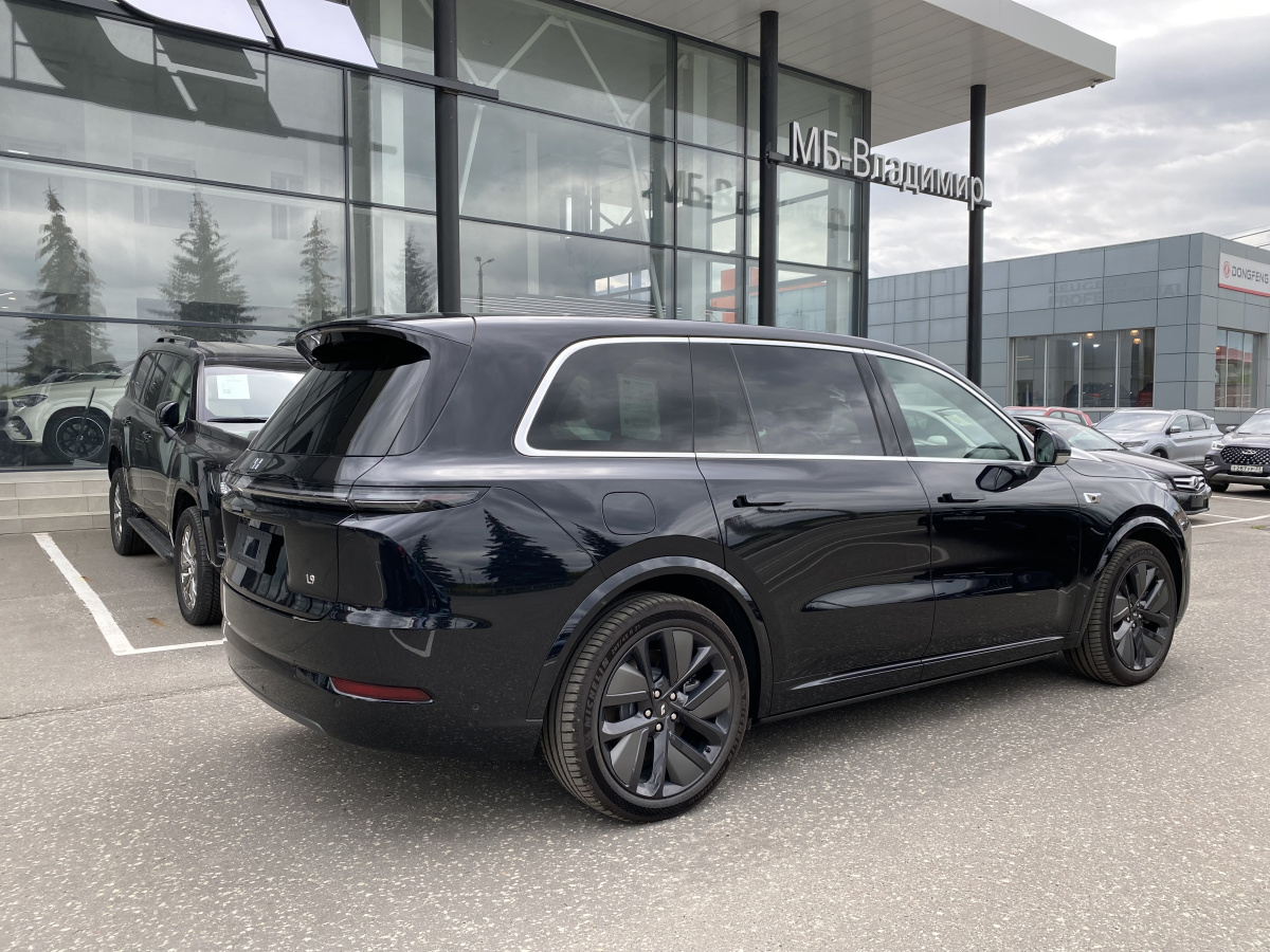 LIXIANG L9 52.3 kWh 1.5hyb AT (449 л.с.) 4WD