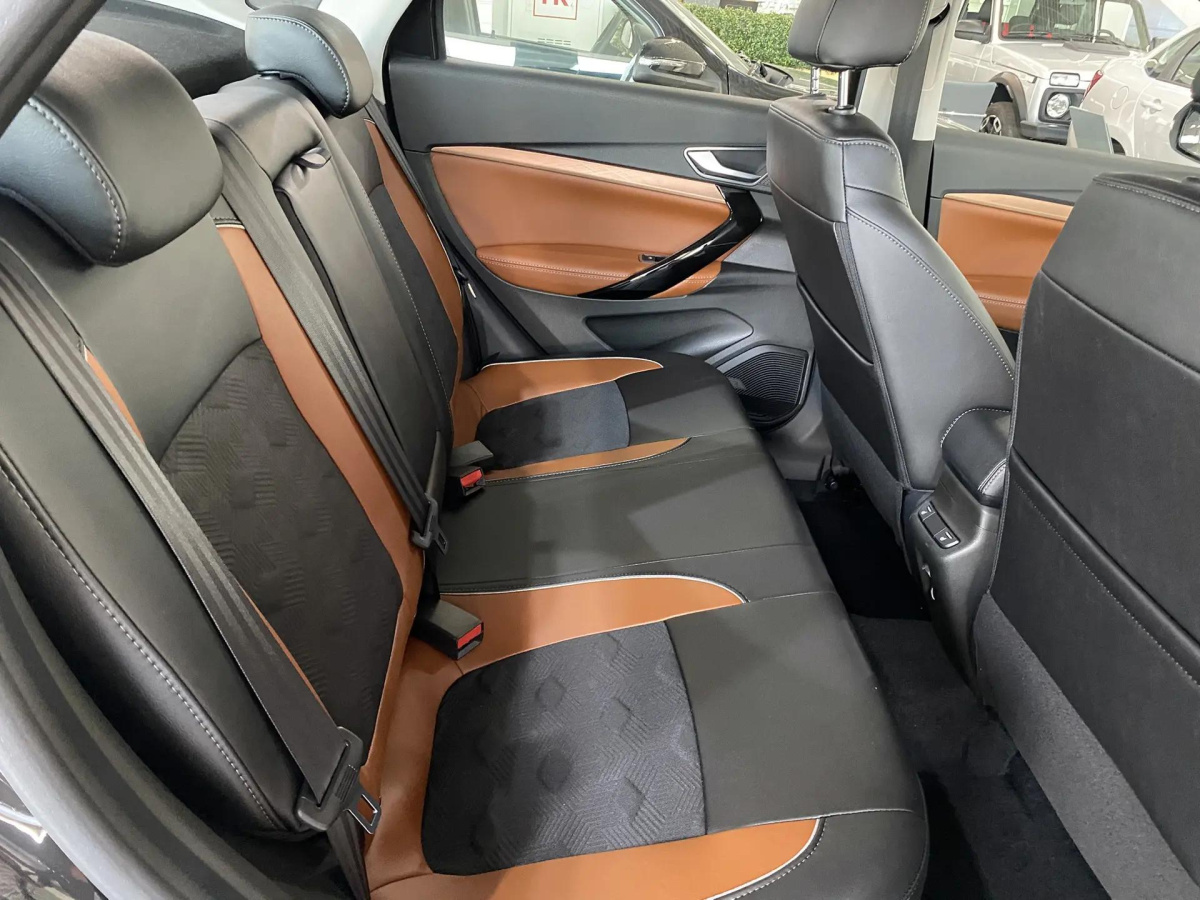 LADA VESTA Cross 1.8 MT (122 л.с.)