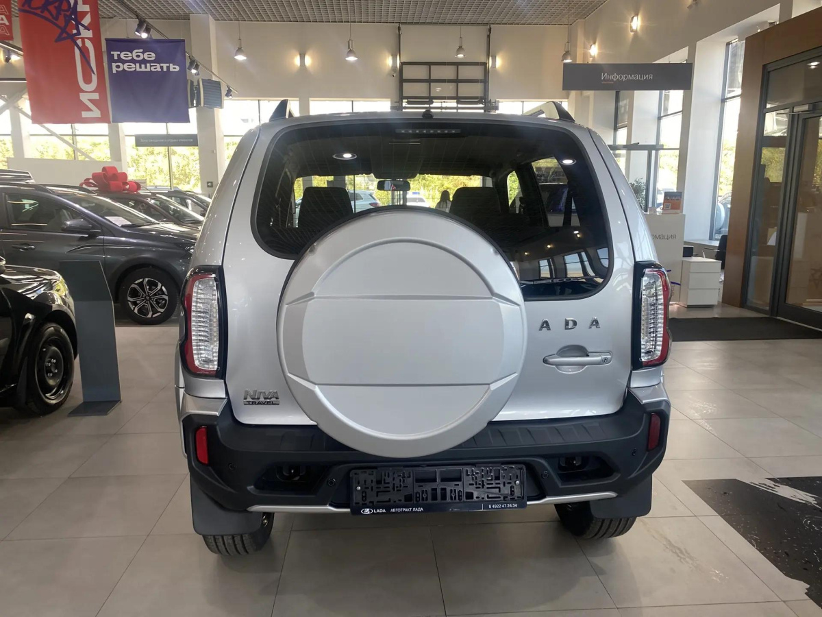LADA NIVA TRAVEL 1.8 MT (90 л.с.) 4WD