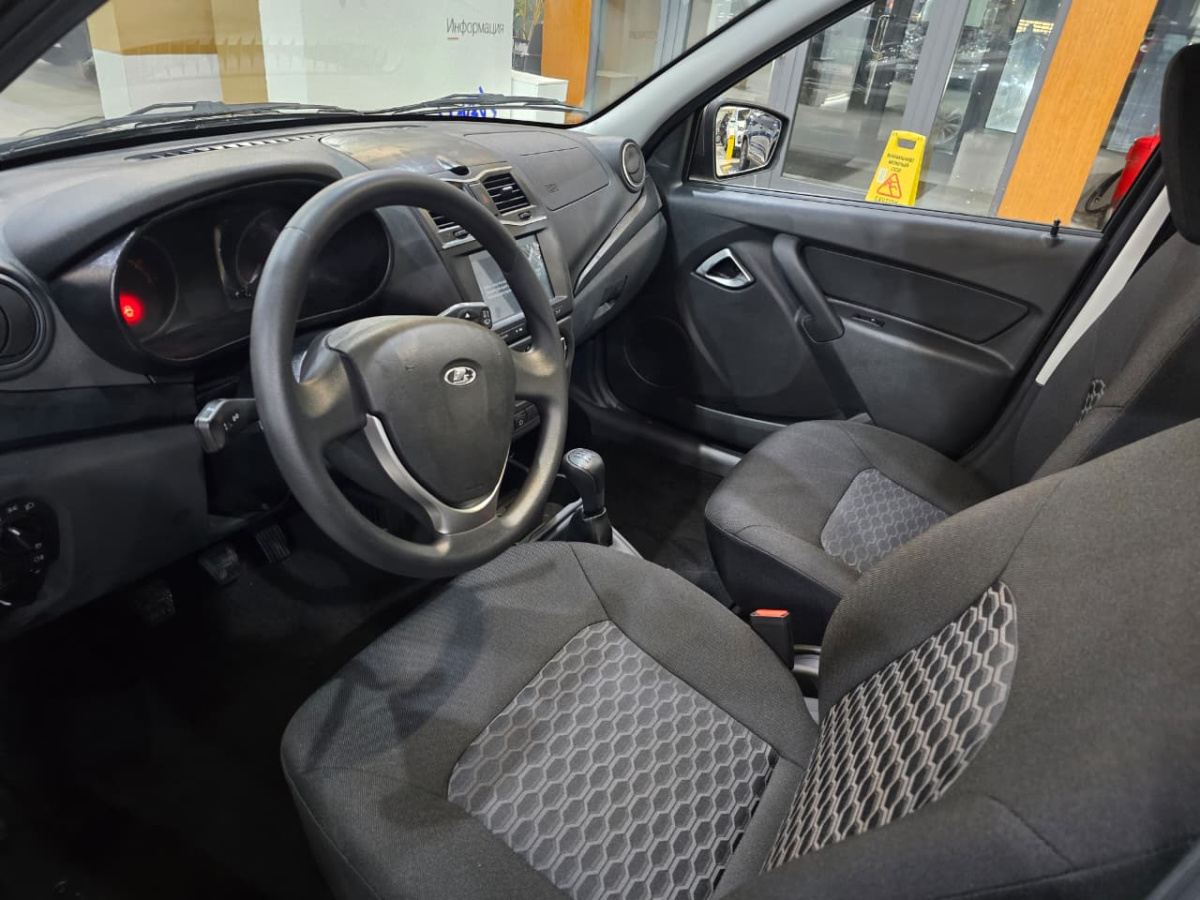 LADA GRANTA 1.6 MT (106 л.с.)