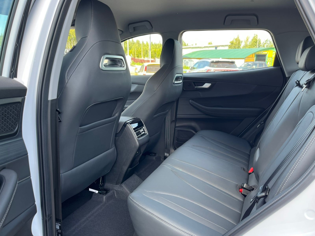 TENET T4 1.5 AMT (147 л.с.) 4WD