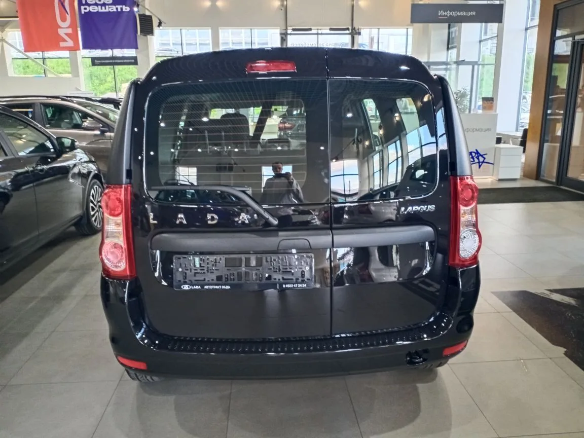 LADA LARGUS 1.6 MT (106 л.с.)