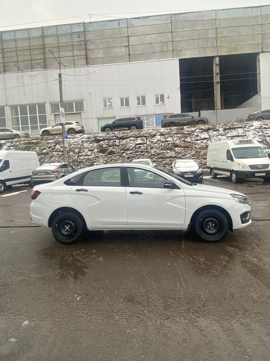 LADA VESTA 1.6 CVT (106 л.с.)