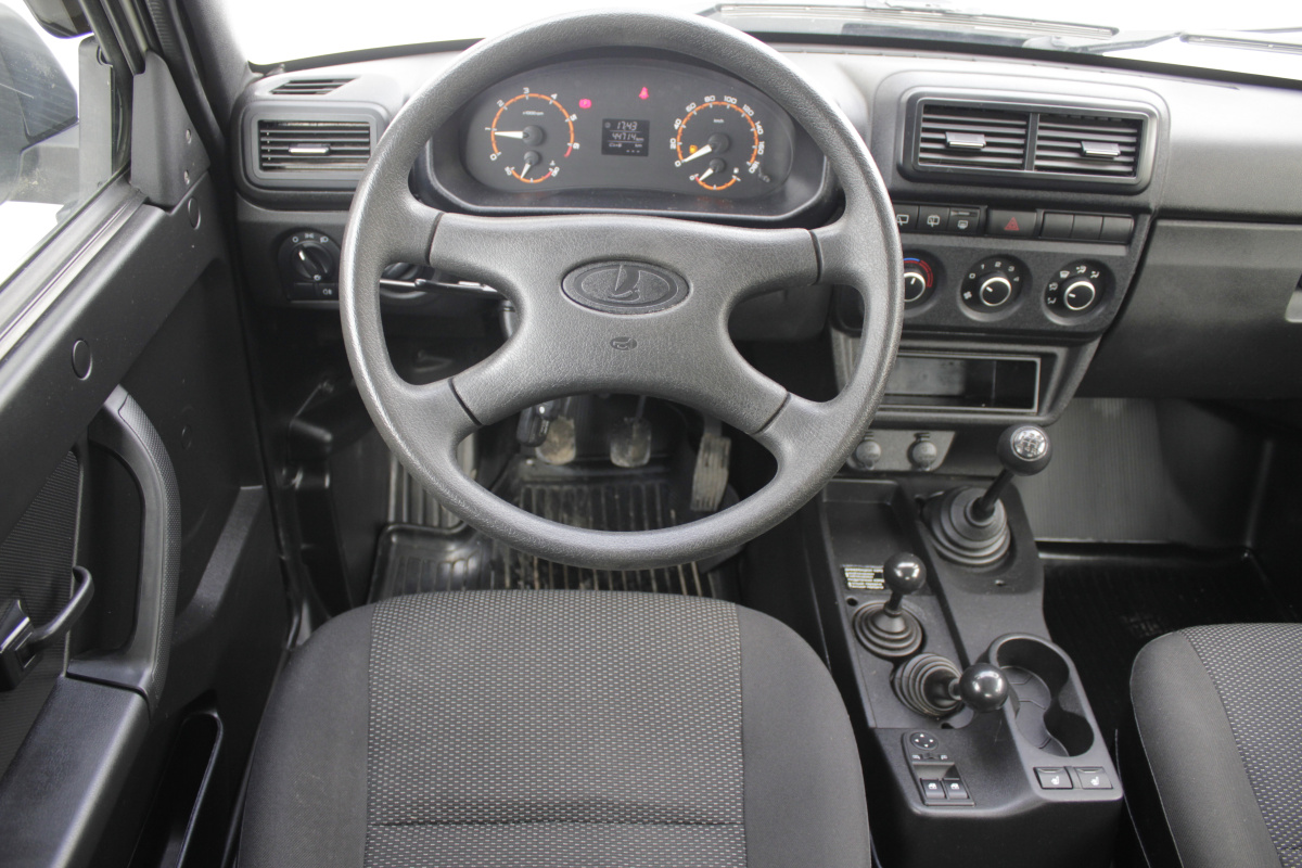 LADA (ВАЗ) Niva Legend 1.7 MT (83 л.с.) 4WD