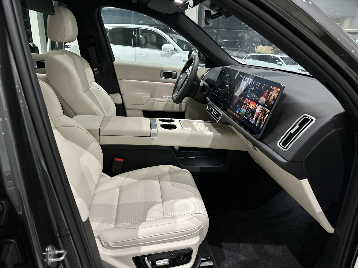 LIXIANG L7 52.3 kWh 1.5hyb AT (449 л.с.) 4WD