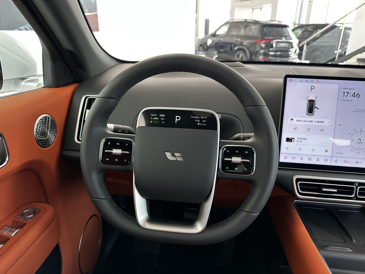 LIXIANG L7 52.3 kWh 1.5hyb AT (449 л.с.) 4WD